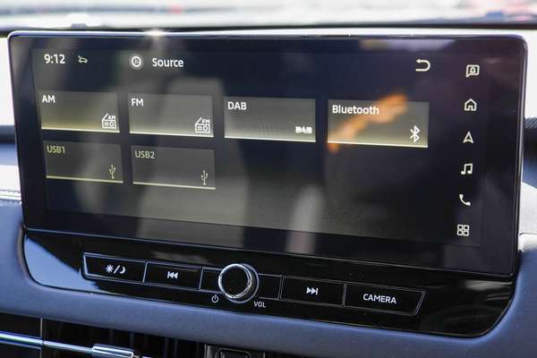 2026 Mitsubishi Outlander Black Edition ZM thumb-11