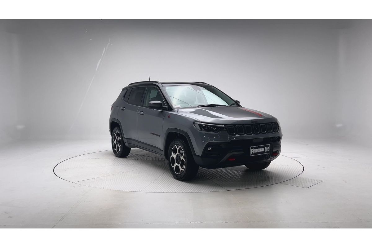 2022 Jeep Compass Trailhawk M6