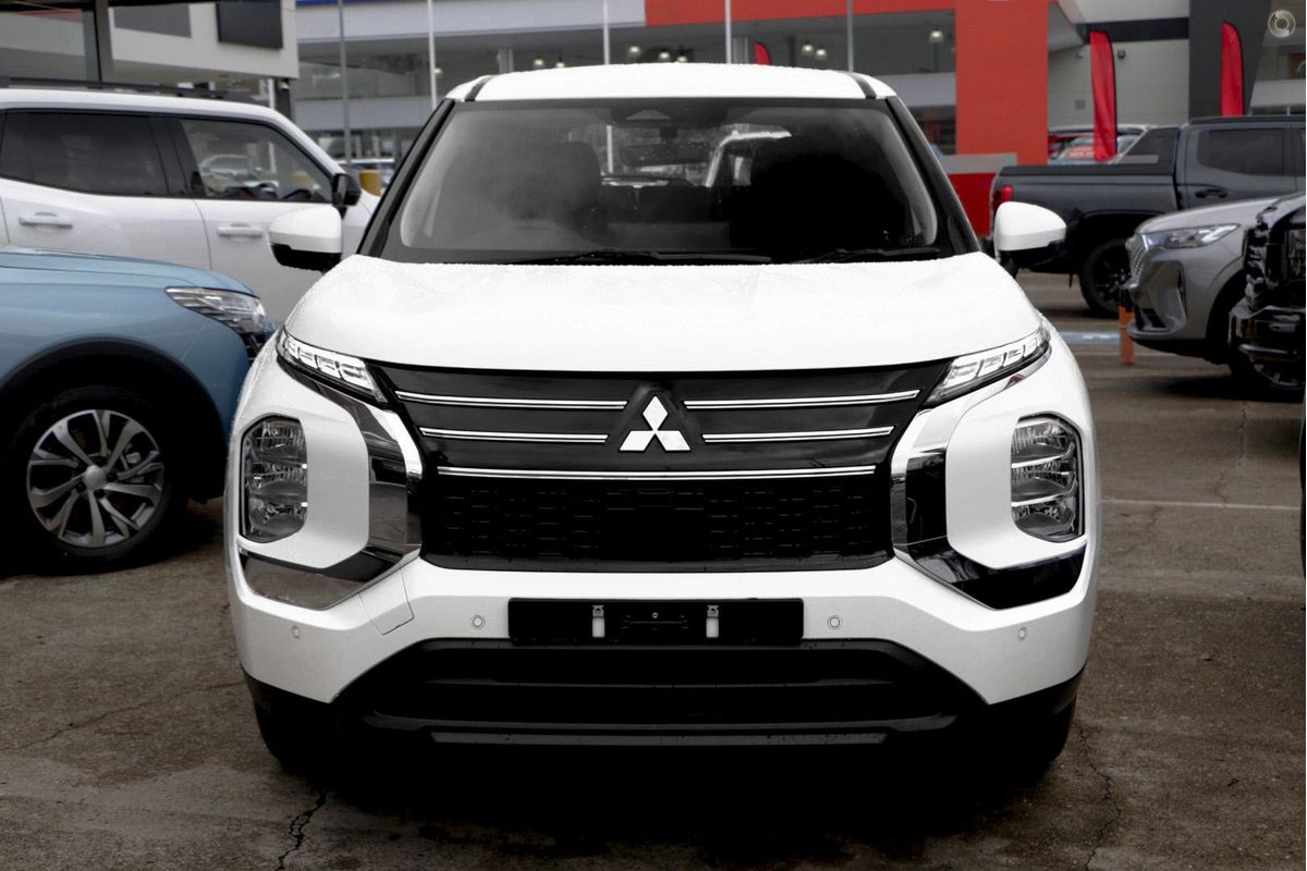 2026 Mitsubishi Outlander ES ZM