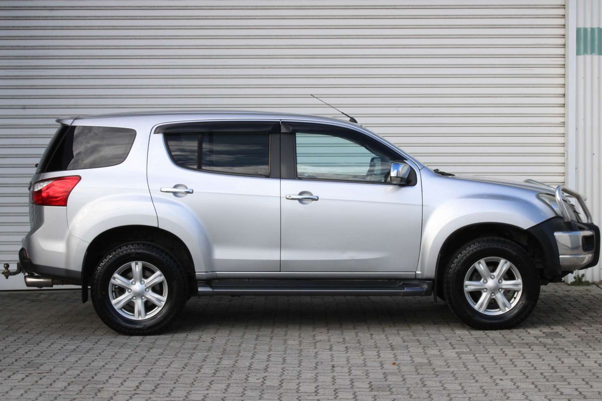 2014 Isuzu MU-X LS-U