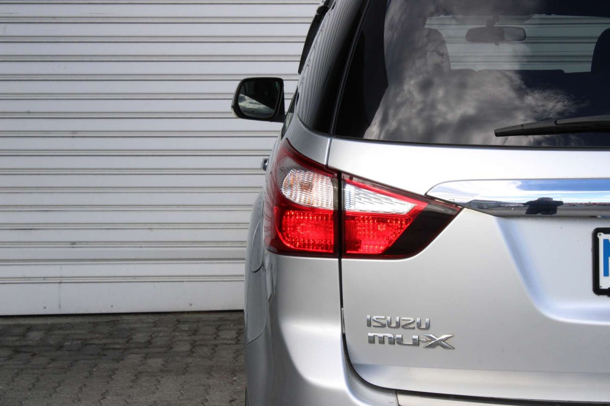 2014 Isuzu MU-X LS-U