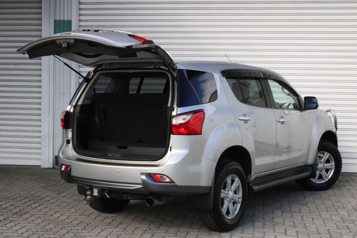 2014 Isuzu MU-X LS-U