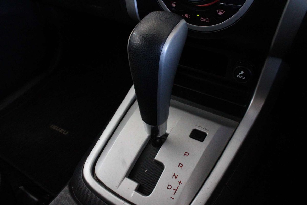 2014 Isuzu MU-X LS-U