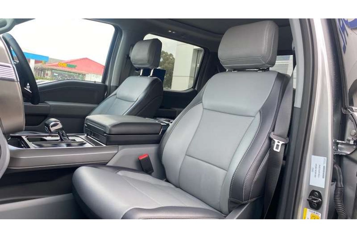 2023 Ford F-150 Lariat 4X4 LWB image 11
