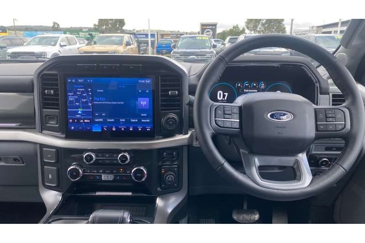 2023 Ford F-150 Lariat 4X4 LWB image 12