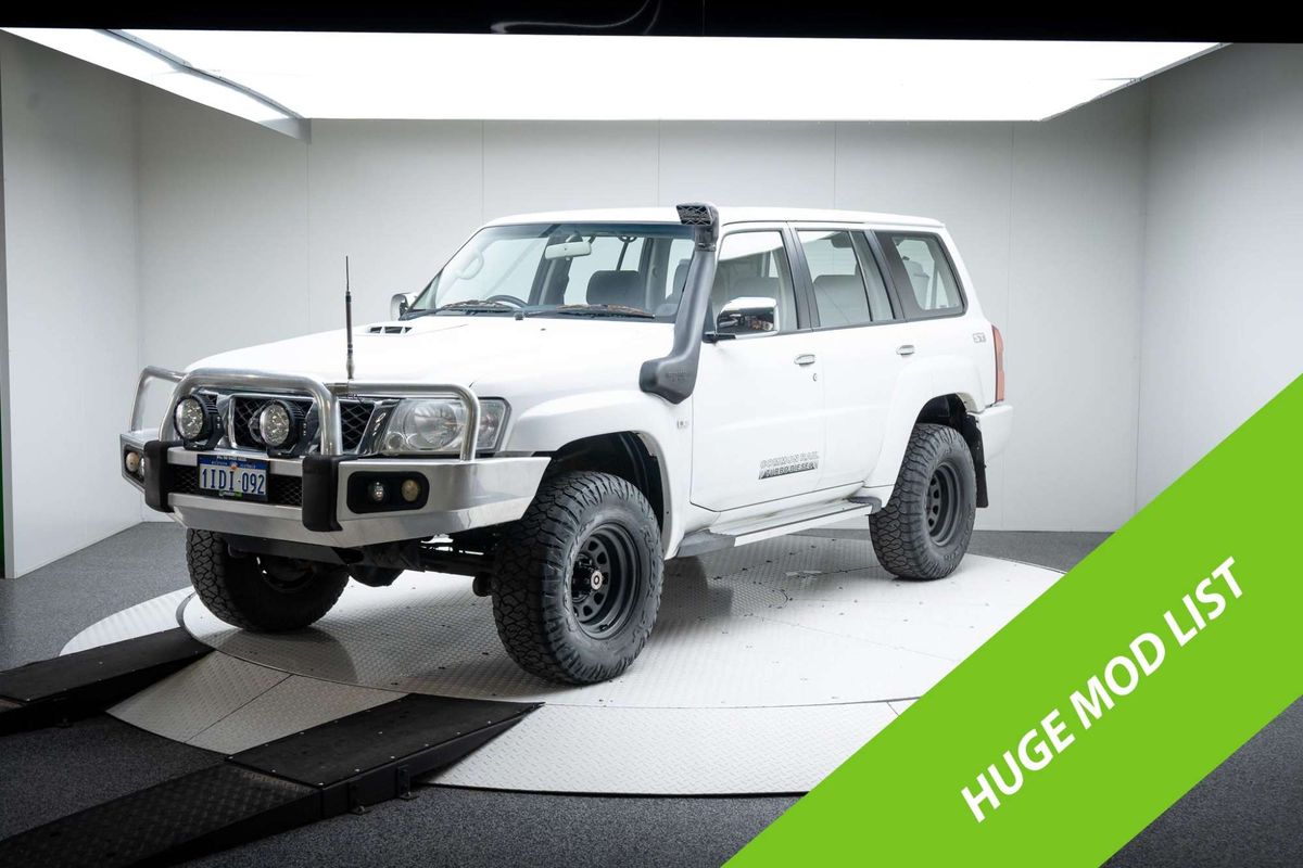 2014 Nissan Patrol ST Y61