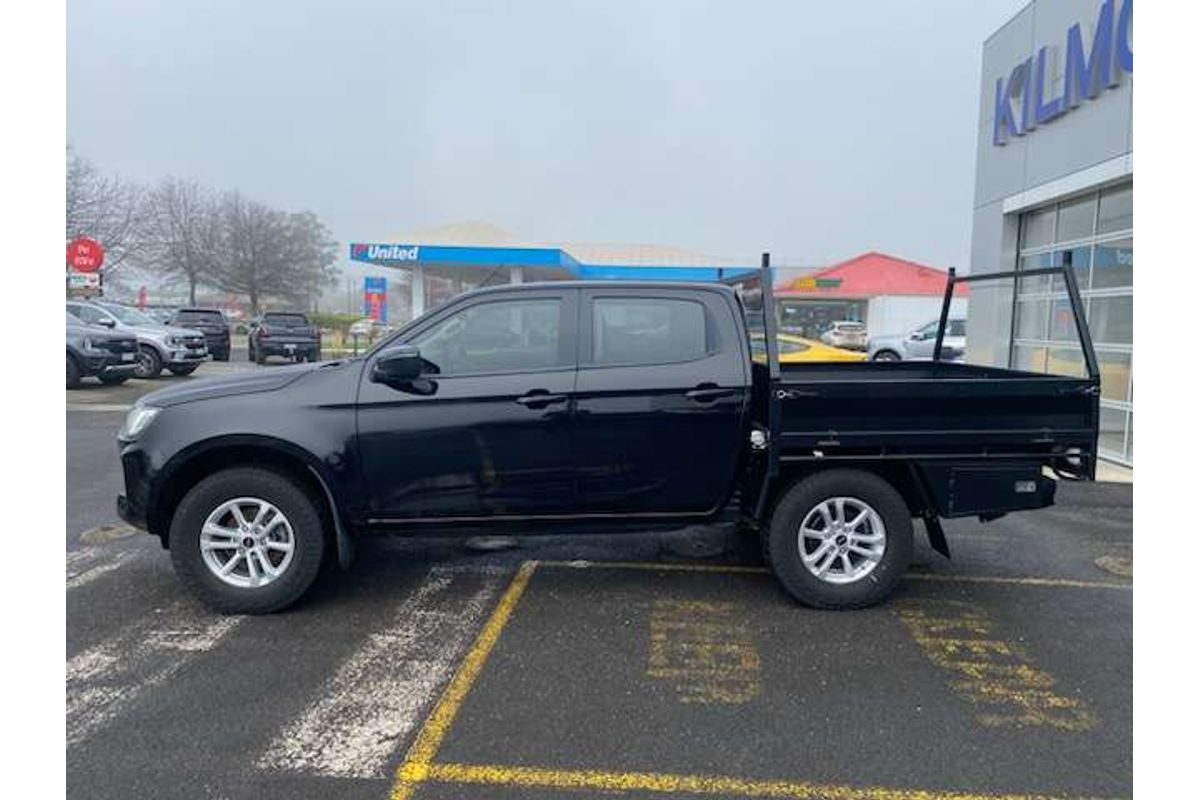 2021 Isuzu D-MAX LS-M 4X4 image 4
