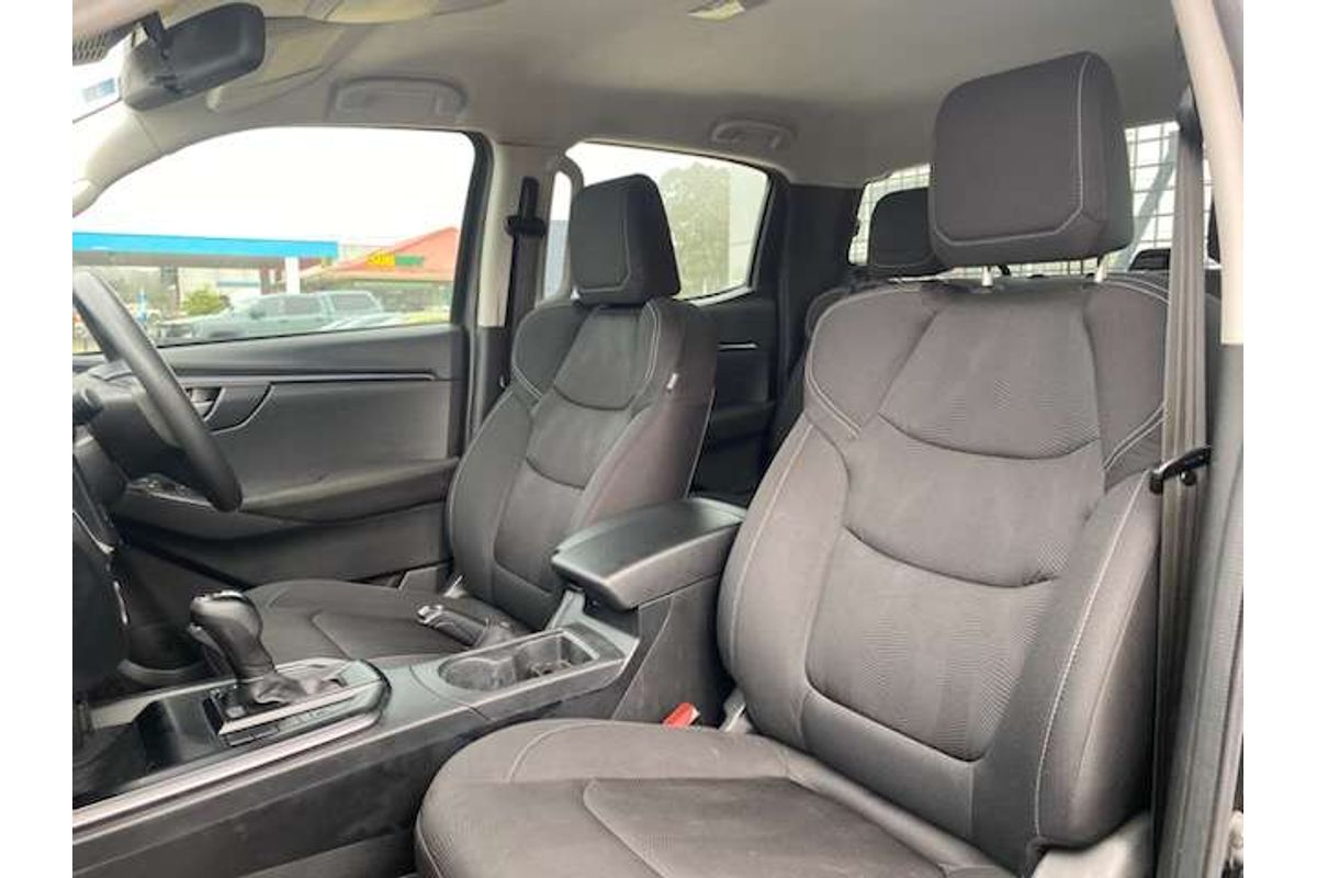 2021 Isuzu D-MAX LS-M 4X4 image 11