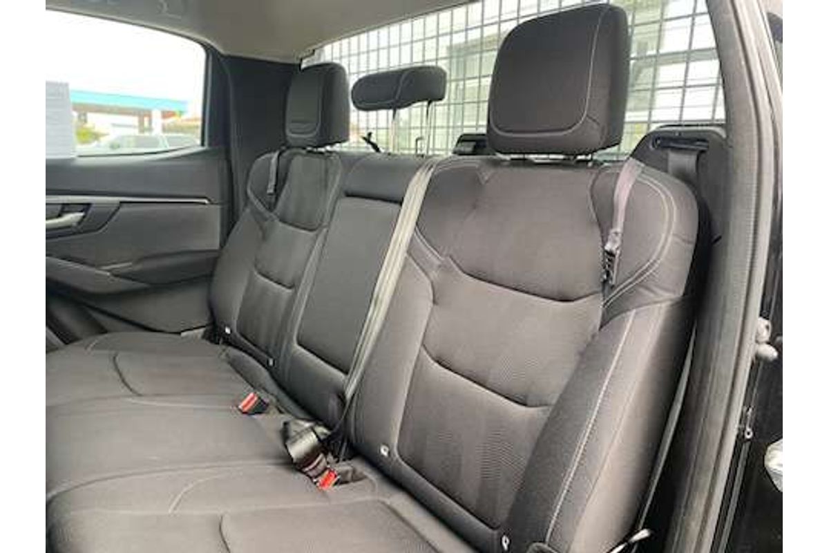 2021 Isuzu D-MAX LS-M 4X4 image 12