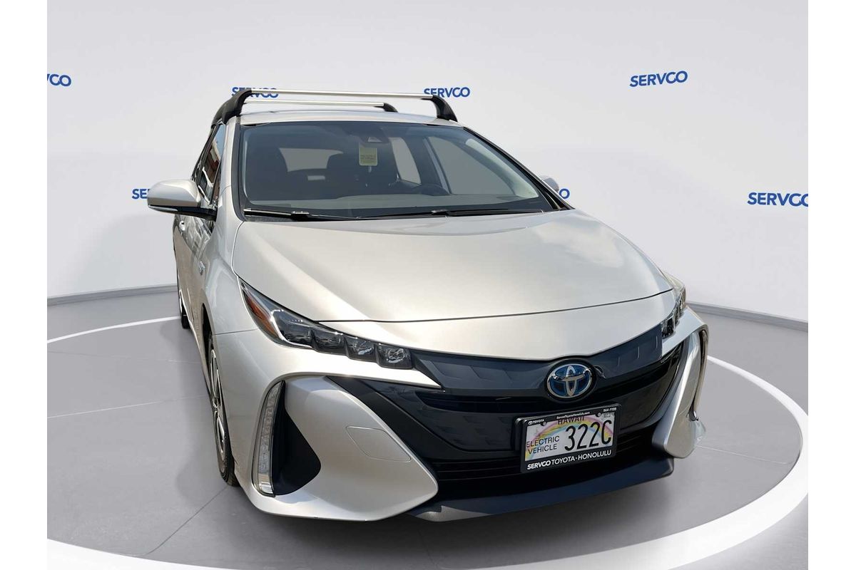 2020 Toyota Prius LE