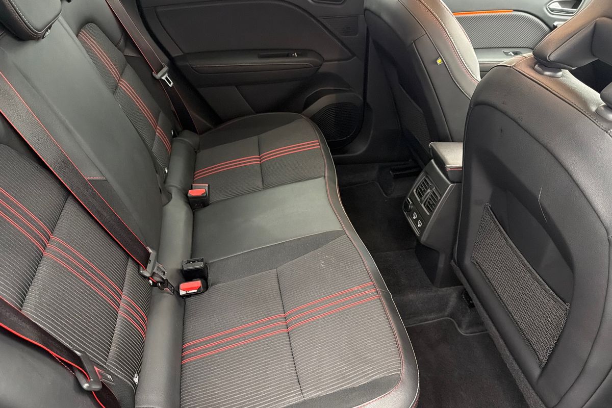 2022 Renault Captur R.S. Line XJB