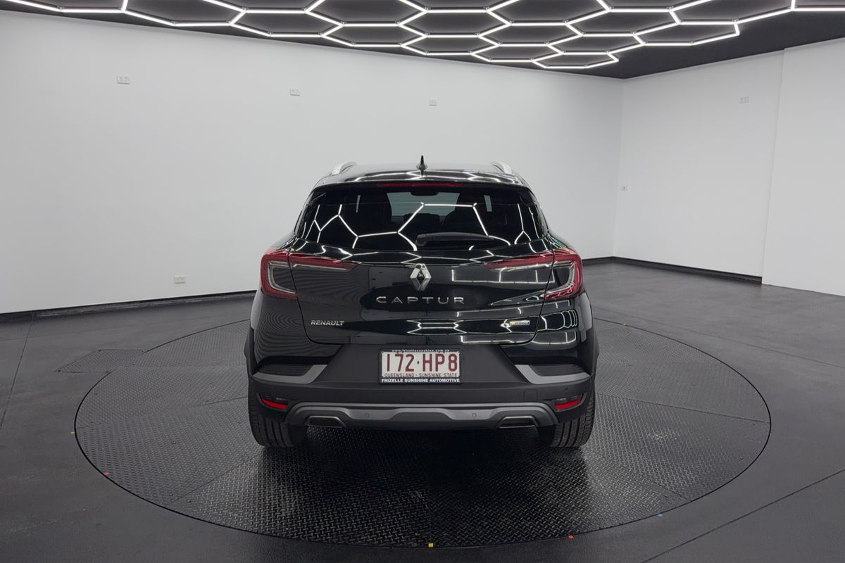2022 Renault Captur R.S. Line XJB