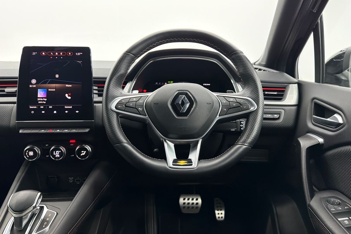 2022 Renault Captur R.S. Line XJB