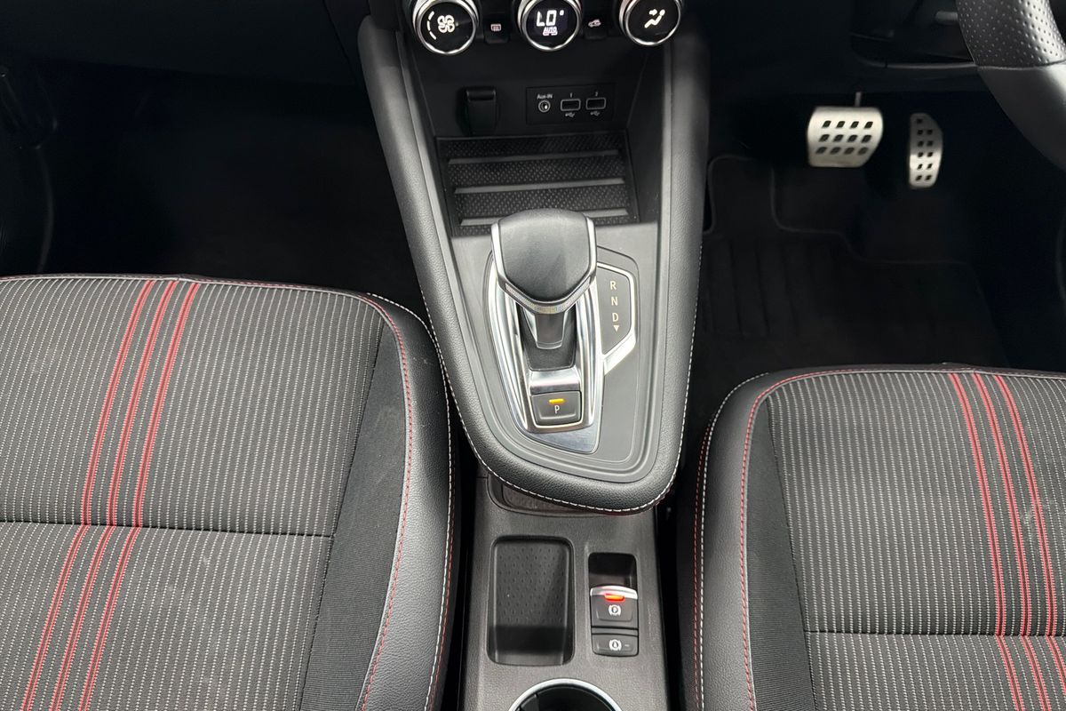 2022 Renault Captur R.S. Line XJB