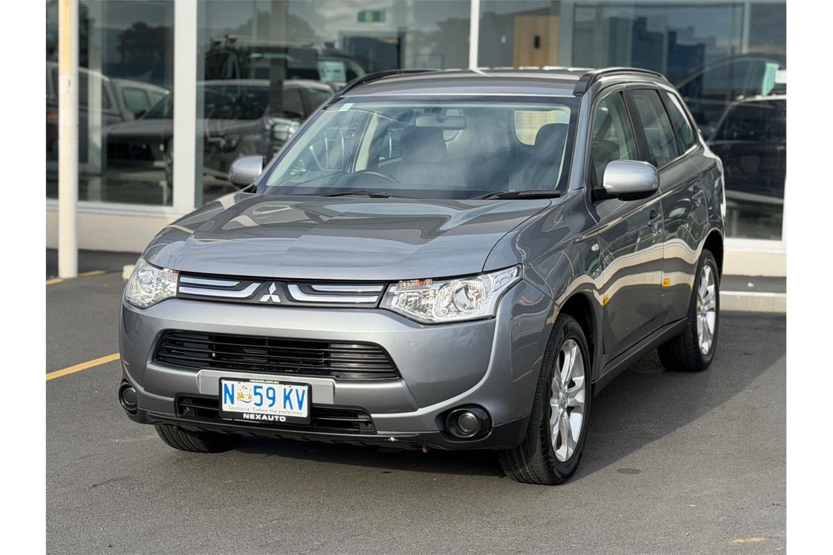 2014 Mitsubishi Outlander ES ZJ