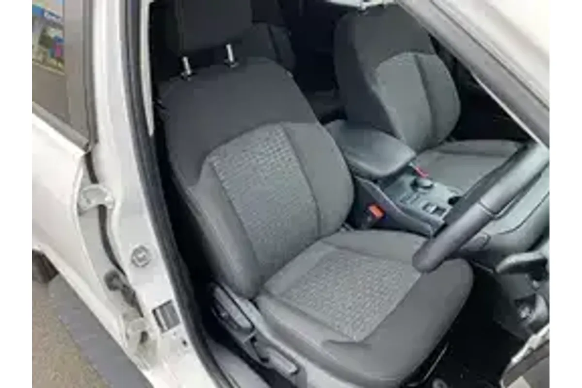 2024 Ford Ranger XLT 4X4 2.0L image 6