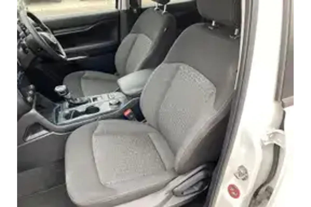 2024 Ford Ranger XLT 4X4 2.0L image 7