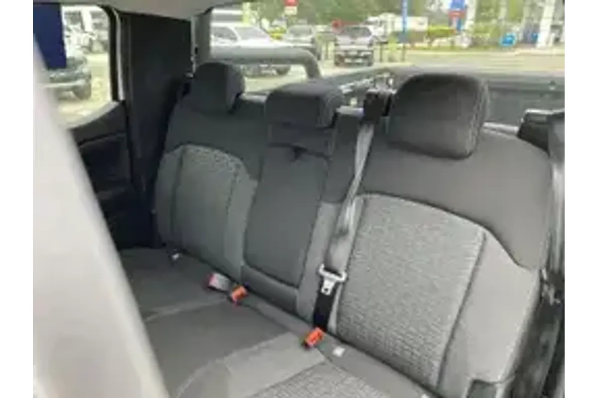 2024 Ford Ranger XLT 4X4 2.0L image 8