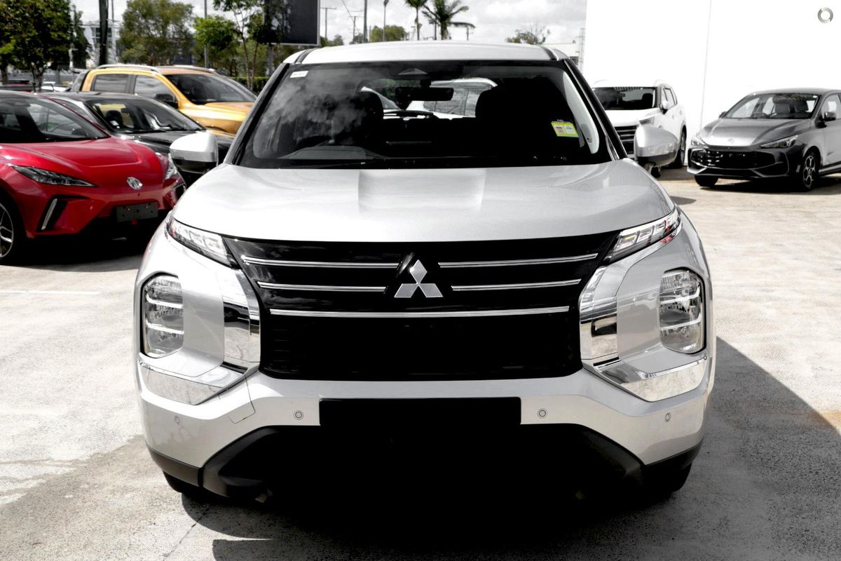 2026 Mitsubishi Outlander ES ZM