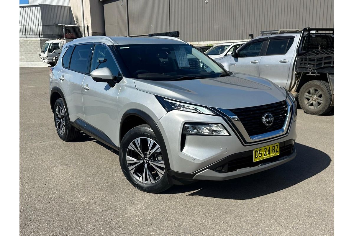 2023 Nissan X-TRAIL ST-L T33