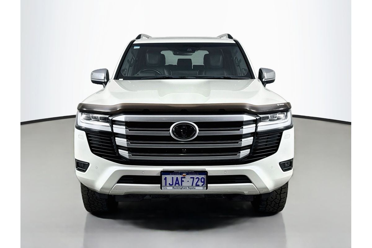2022 Toyota Landcruiser Sahara FJA300R