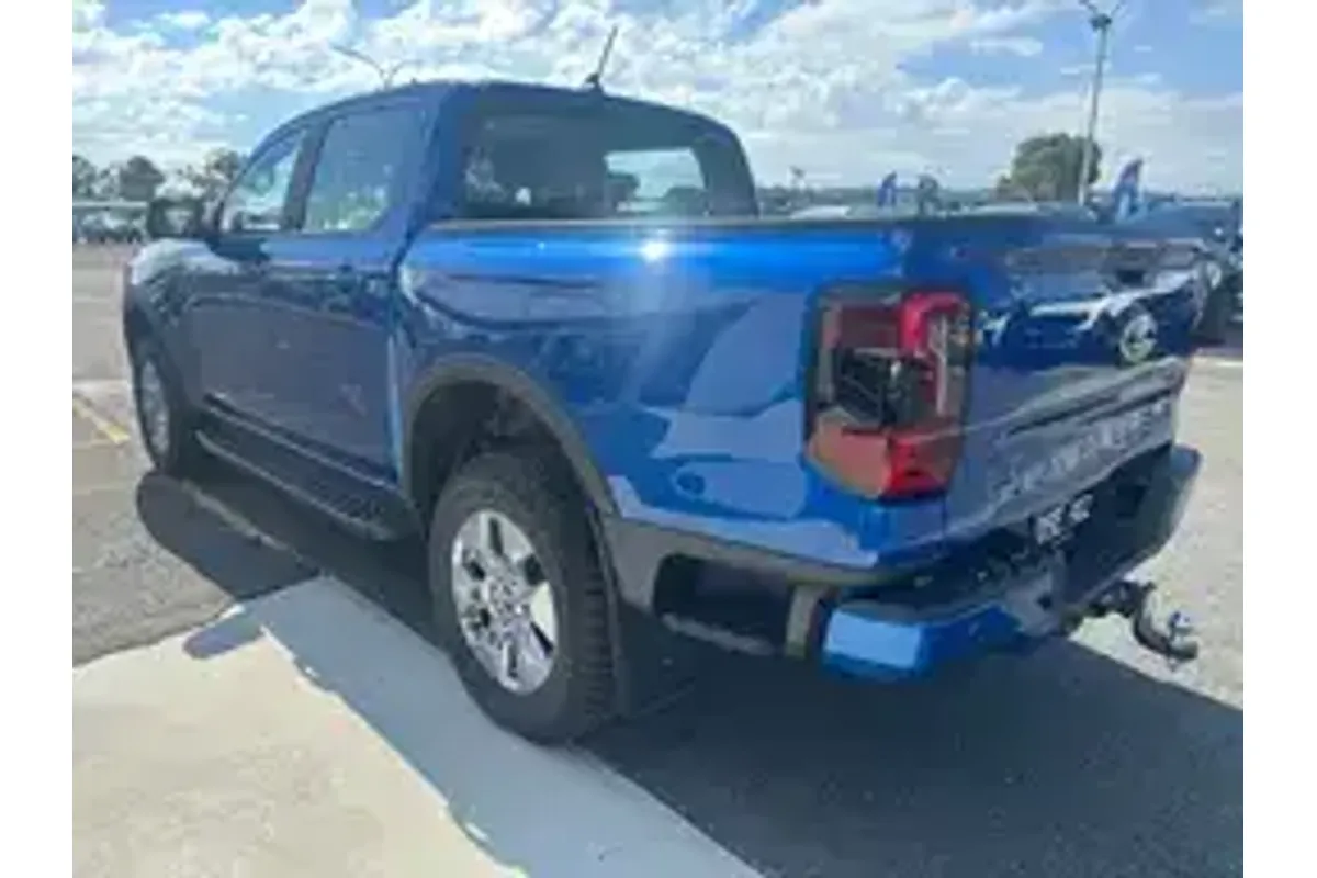 2025 Ford Ranger PHEV XLT 4X4 2.3L image 5