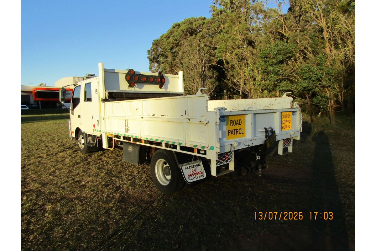 2015 Hino 300 Series 816 LWB XZU720R 4x2 image 11