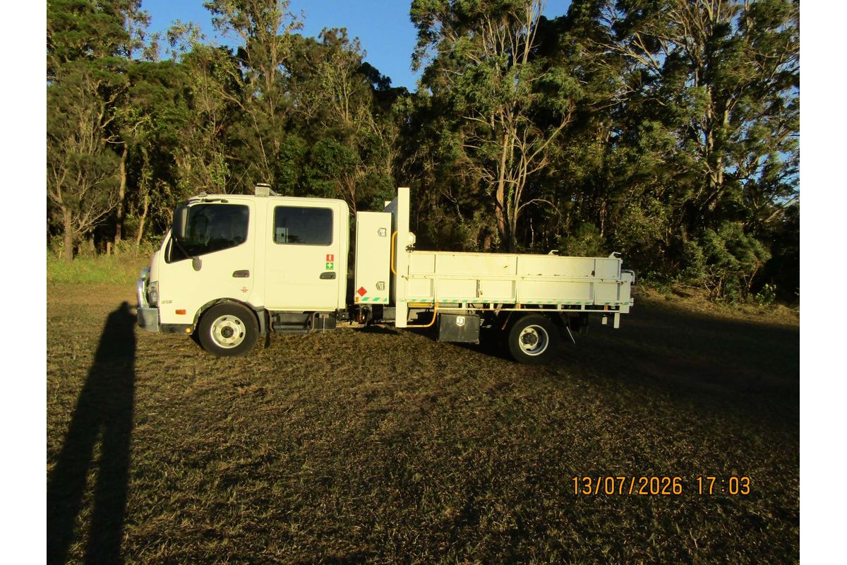 2015 Hino 300 Series 816 LWB XZU720R 4x2 image 14