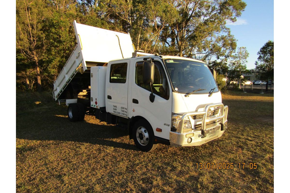 2015 Hino 300 Series 816 LWB XZU720R 4x2 image 17