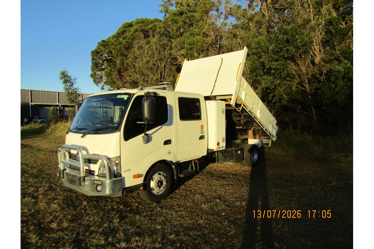 2015 Hino 300 Series 816 LWB XZU720R 4x2 image 18