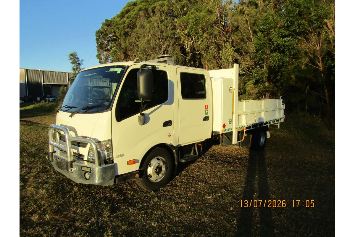 2015 Hino 300 Series 816 LWB XZU720R 4x2