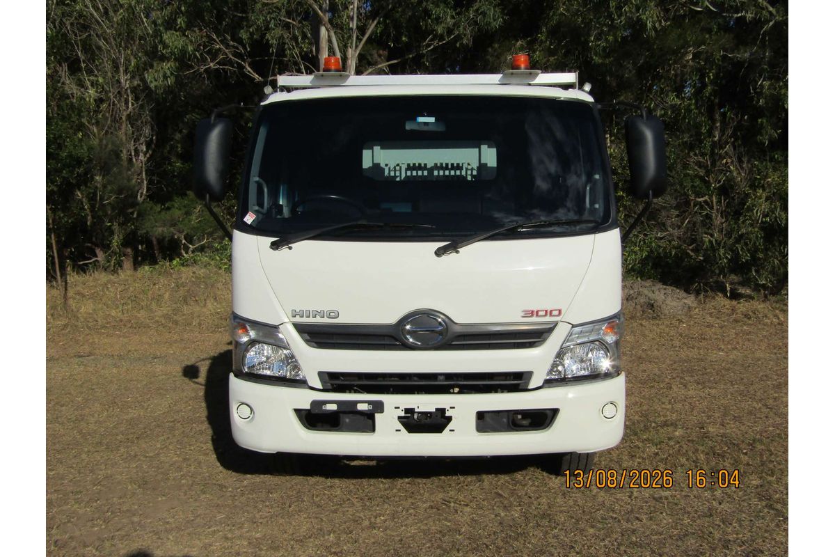 2014 Hino 300 Series 917 MWB XZU710R 4x2