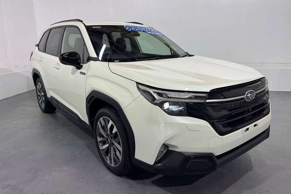 2025 Subaru Forester Hybrid Touring S6
