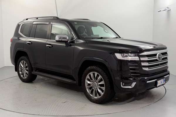 2023 Toyota Landcruiser Sahara ZX FJA300R
