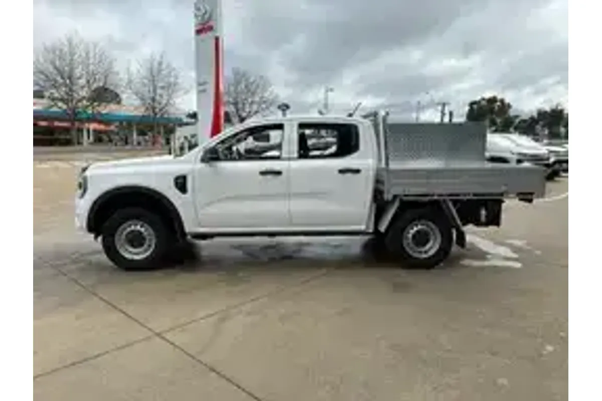 2023 Ford Ranger XL Hi-Rider Rear Wheel Drive 2.0L image 4