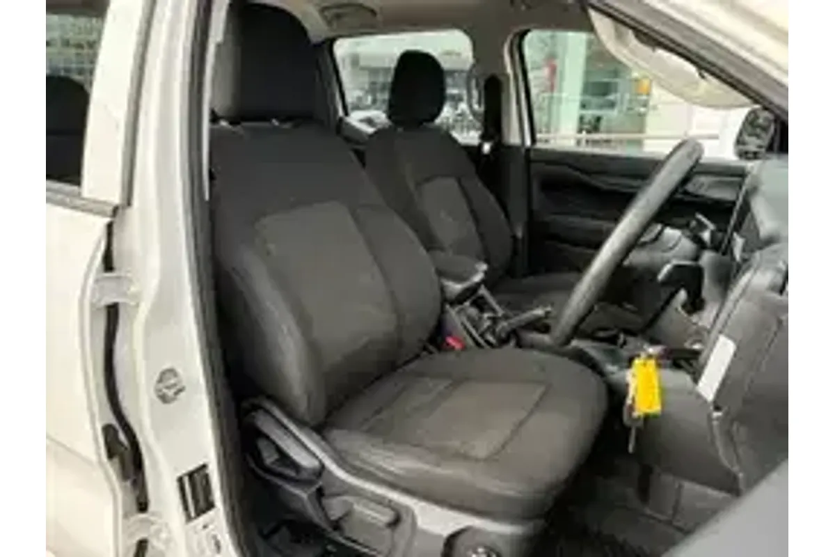 2023 Ford Ranger XL Hi-Rider Rear Wheel Drive 2.0L image 10