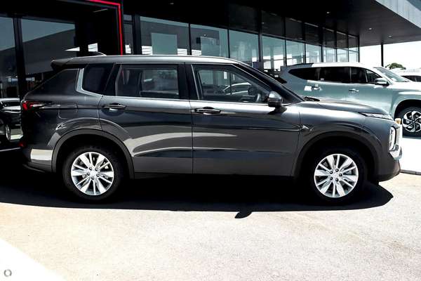2026 Mitsubishi Outlander ES ZM