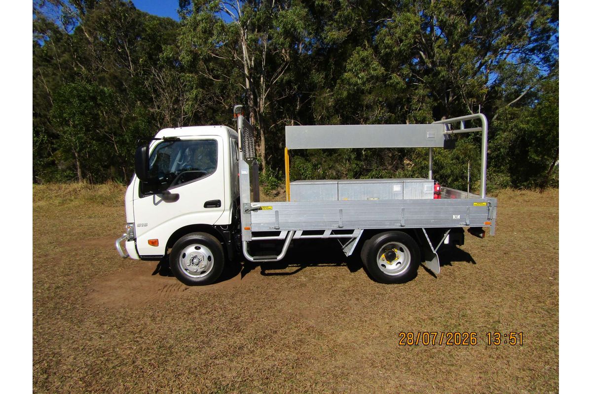 2018 Hino 300 Series 616 IFS AUTO SWB XZU605R 4x2 image 10