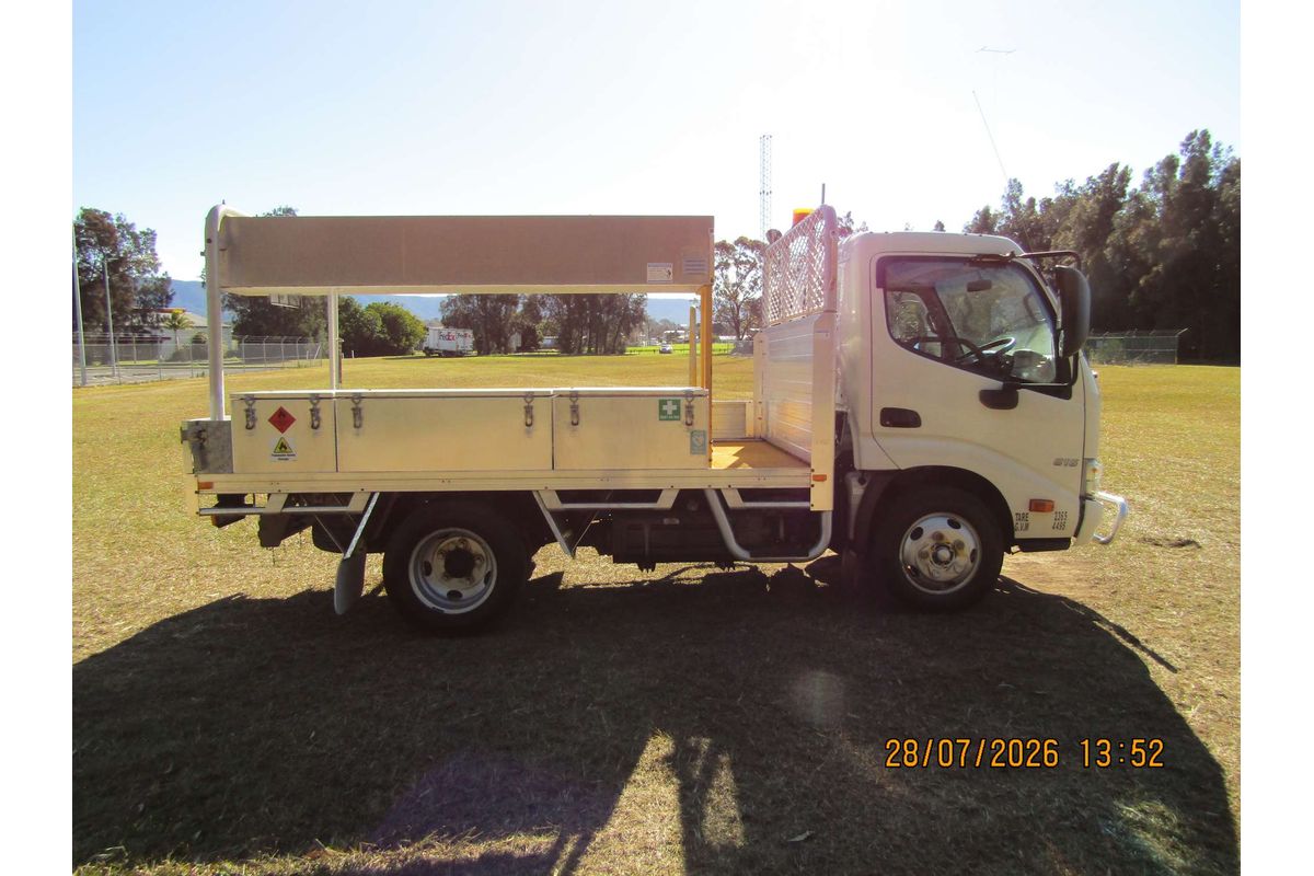 2018 Hino 300 Series 616 IFS AUTO SWB XZU605R 4x2 image 13