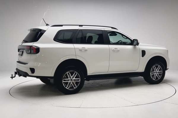 2025 Ford Everest Trend 2.0L thumb-2