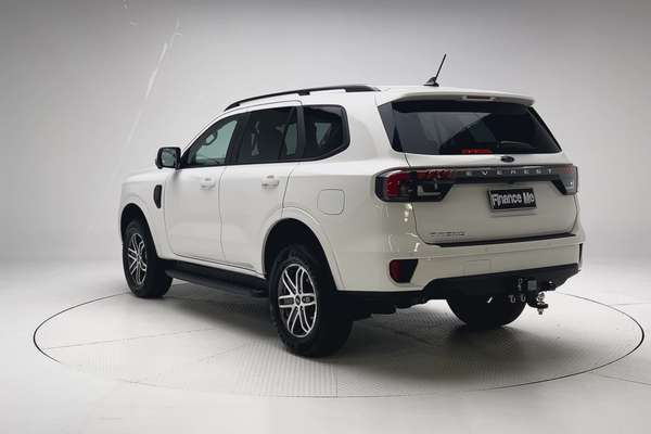 2025 Ford Everest Trend 2.0L thumb-8