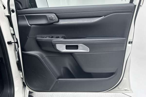2025 Ford Everest Trend 2.0L thumb-18