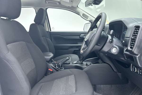 2025 Ford Ranger XL 4X4 2.0L thumb-11