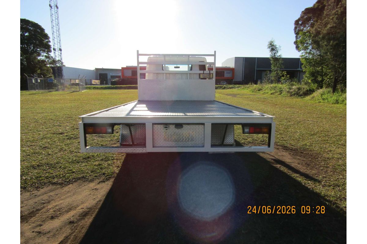 2021 Fuso Canter image 10