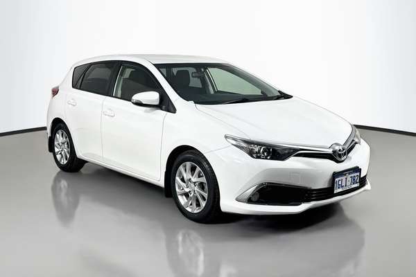 2018 Toyota Corolla Ascent Sport ZRE182R