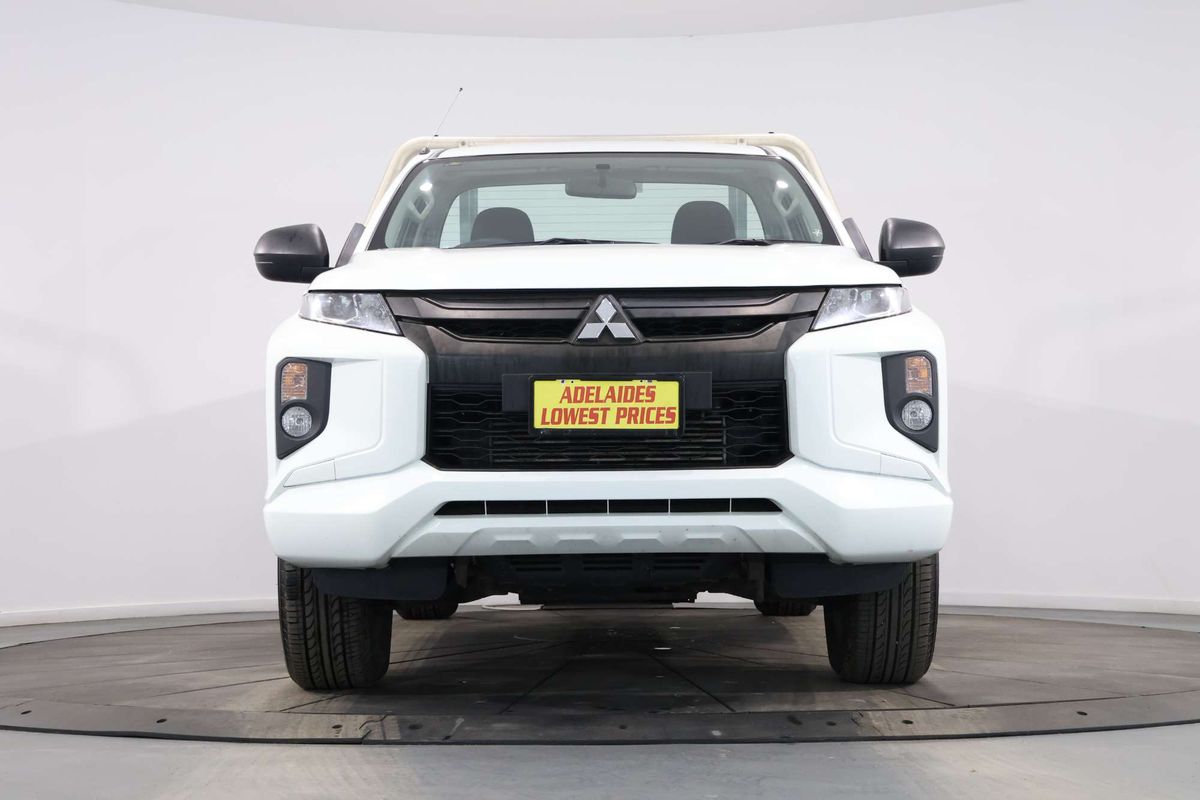 2021 Mitsubishi Triton GLX MR 4X4