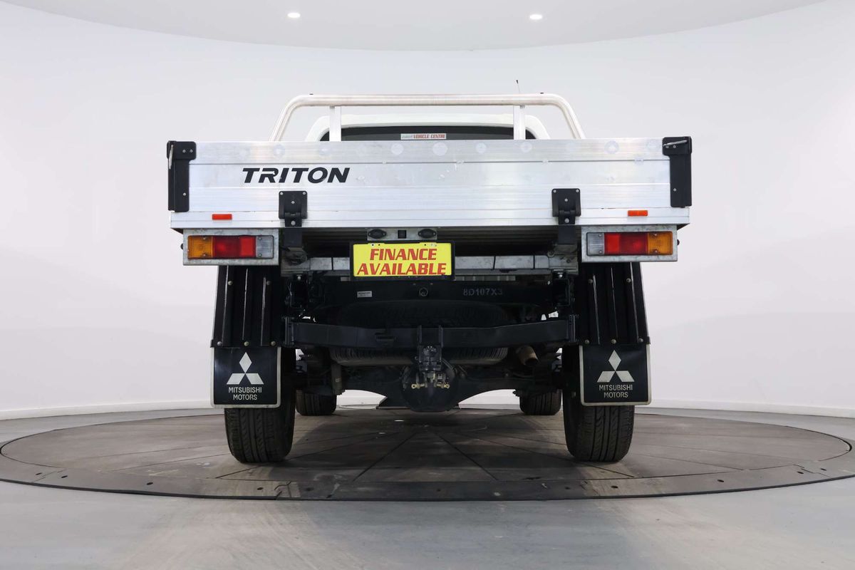 2021 Mitsubishi Triton GLX MR 4X4