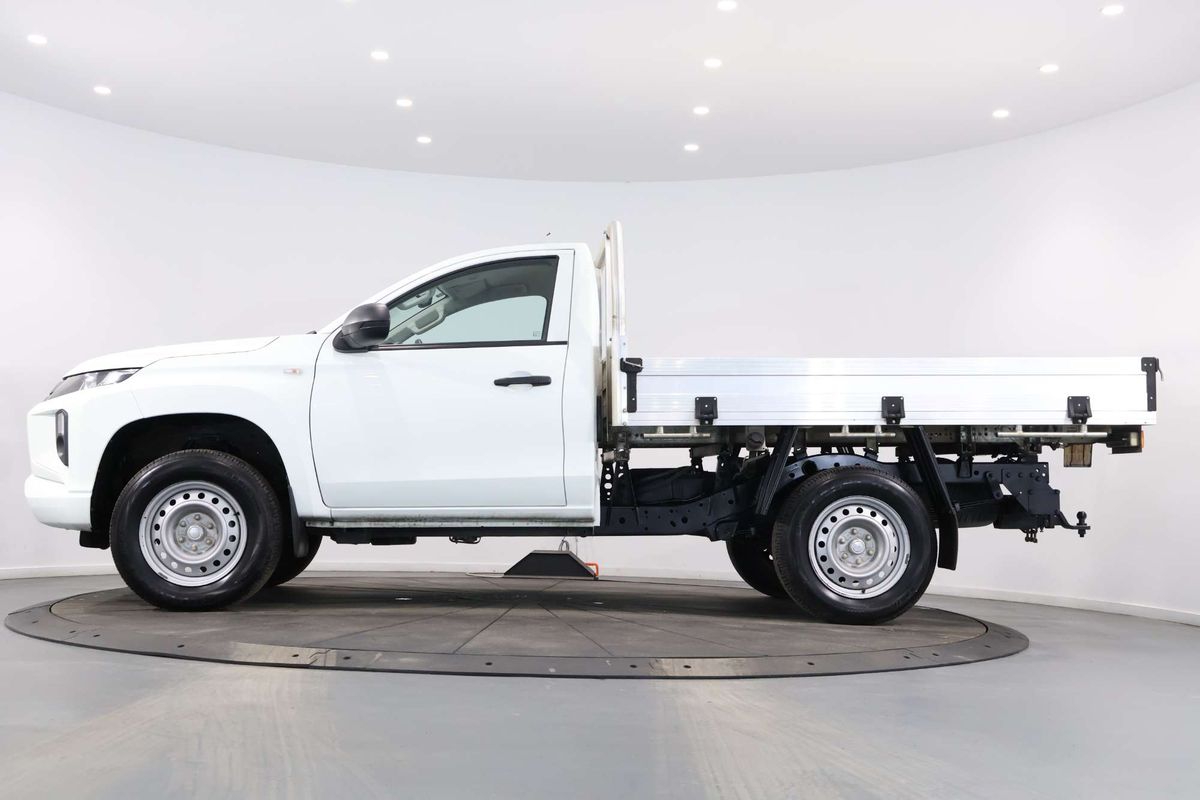 2021 Mitsubishi Triton GLX MR 4X4