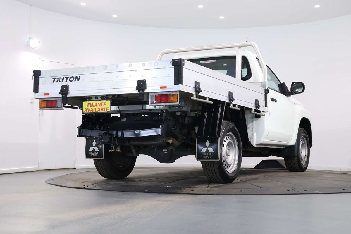 2021 Mitsubishi Triton GLX MR 4X4