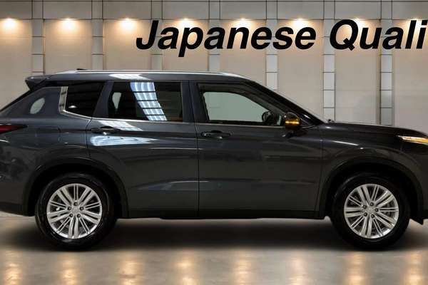 2024 Mitsubishi Outlander LS ZM